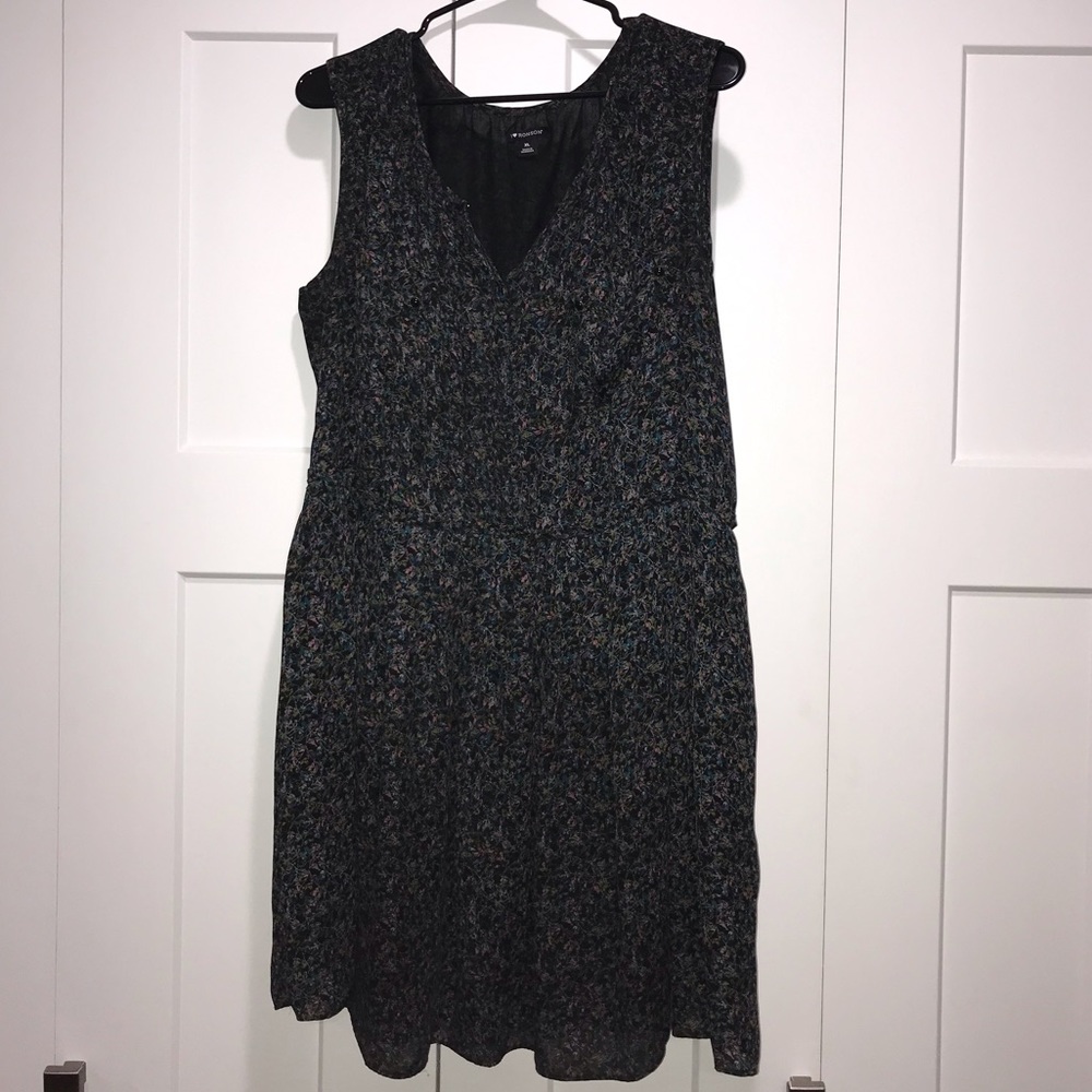 VINTAGE-INSPIRED Dress